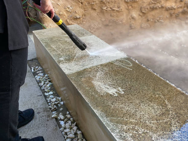 Why Choose Our Certified Pressure Washing Experts for Your Project Needs in Springhill, LA?